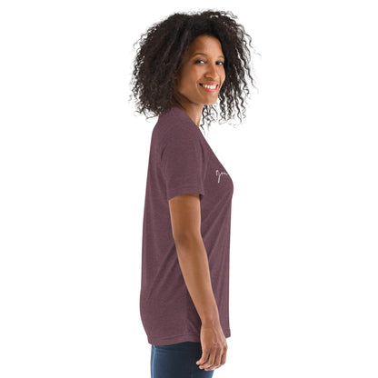 Grow in Grace 1 Peter 3:18 (W) Women's Short Sleeve T-shirt